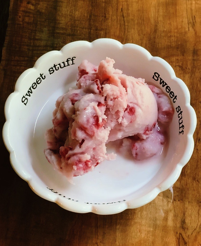 strawberry ice cream in bowl